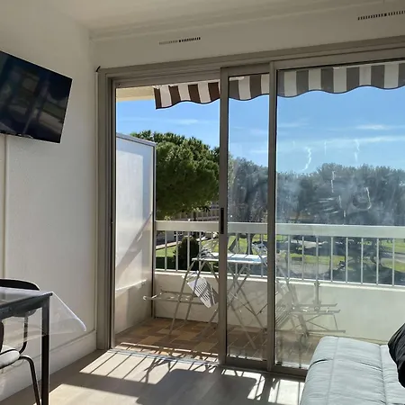 Climatisé Avec Vue Sur Parc - Fr-1-553-334 *